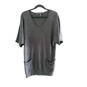 BCBGMAXAZRIA Women's Gray Short Sleeve V-Neck 2 Pocket Sweater Size M